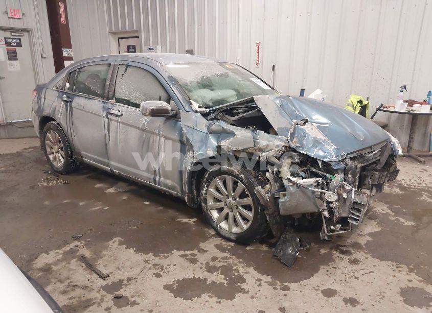 2011 Chrysler 200 TOURING (VIN 1C3BC1FG0BN584033) main photo
