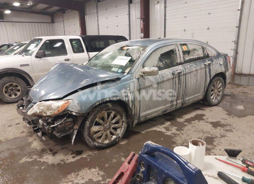 Photo 2 of 2011 Chrysler 200 TOURING (VIN 1C3BC1FG0BN584033)