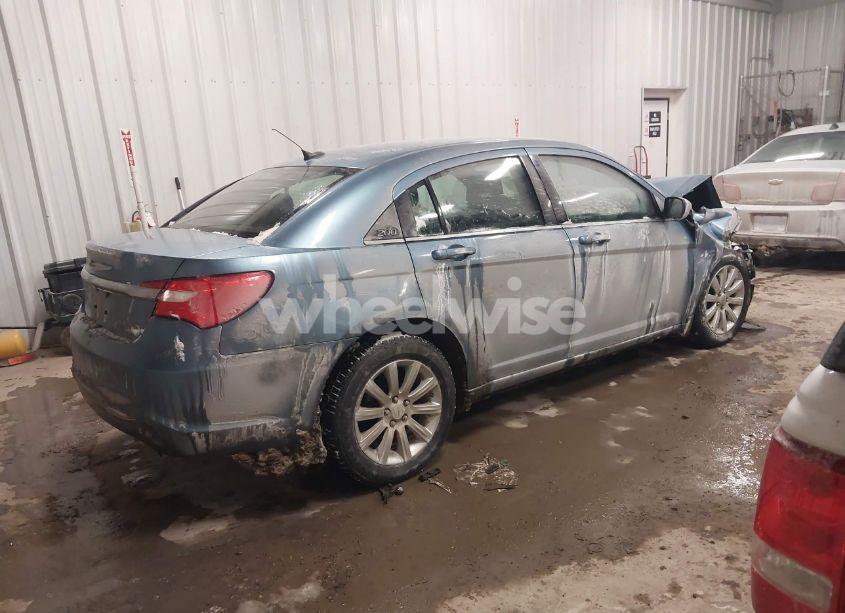 Photo 4 of 2011 Chrysler 200 TOURING (VIN 1C3BC1FG0BN584033)