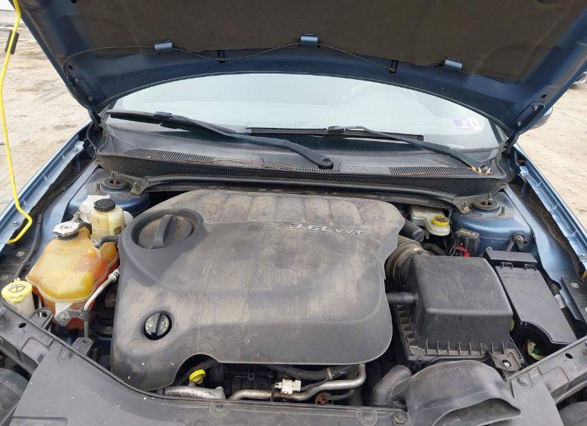 Photo 10 of 2011 Chrysler 200 TOURING (VIN 1C3BC1FG1BN545029)