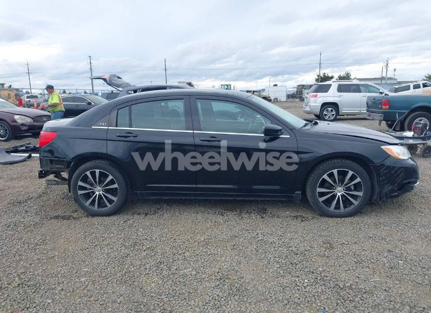 Photo 14 of 2011 Chrysler 200 TOURING (VIN 1C3BC1FG1BN602913)