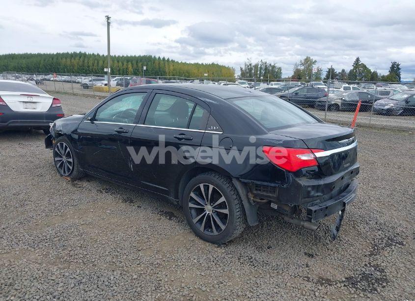 Photo 3 of 2011 Chrysler 200 TOURING (VIN 1C3BC1FG1BN602913)