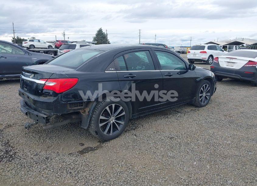 Photo 4 of 2011 Chrysler 200 TOURING (VIN 1C3BC1FG1BN602913)