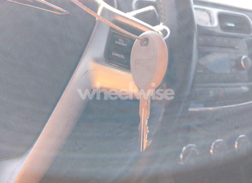 Photo 11 of 2011 Chrysler 200 TOURING (VIN 1C3BC1FG2BN606808)