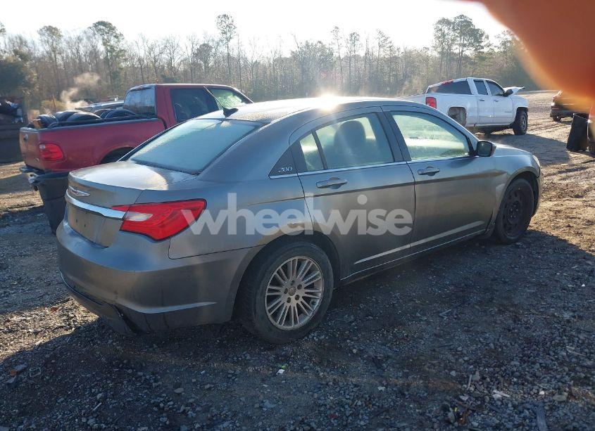 Photo 4 of 2011 Chrysler 200 TOURING (VIN 1C3BC1FG2BN606808)