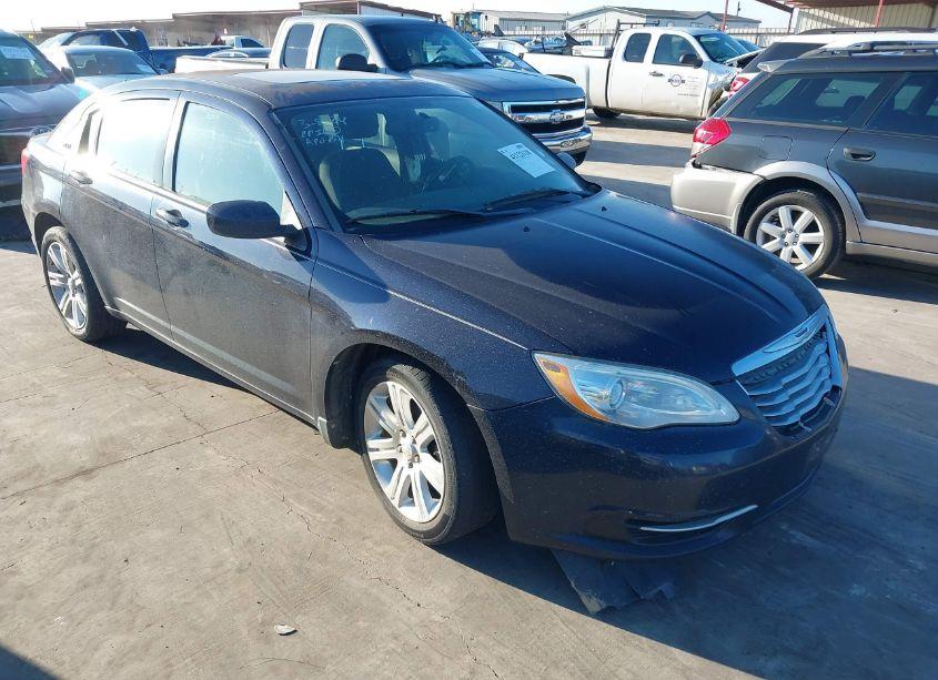 2011 Chrysler 200 TOURING (VIN 1C3BC1FG3BN601150) main photo