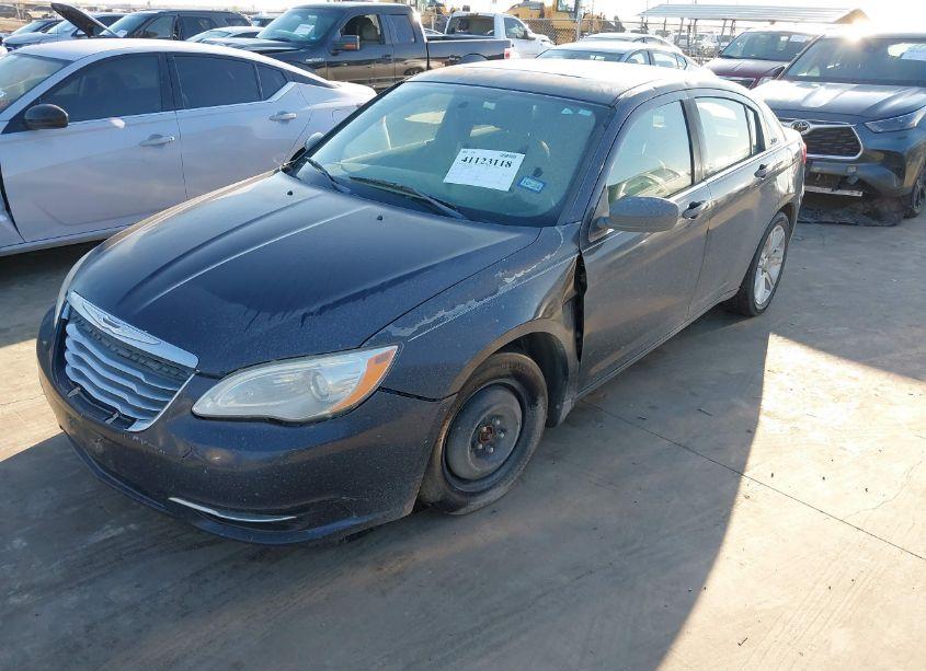 Photo 2 of 2011 Chrysler 200 TOURING (VIN 1C3BC1FG3BN601150)