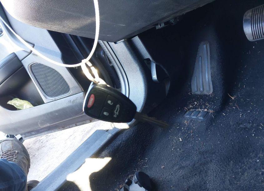 Photo 11 of 2011 Chrysler 200 TOURING (VIN 1C3BC1FG4BN600699)