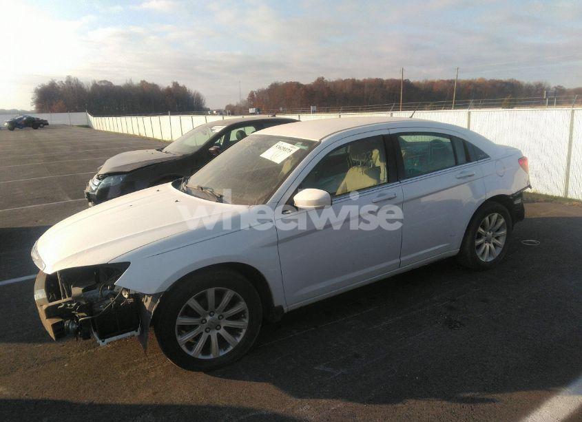 Photo 2 of 2011 Chrysler 200 TOURING (VIN 1C3BC1FG4BN614392)