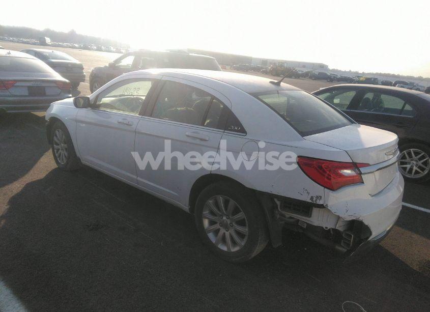 Photo 3 of 2011 Chrysler 200 TOURING (VIN 1C3BC1FG4BN614392)