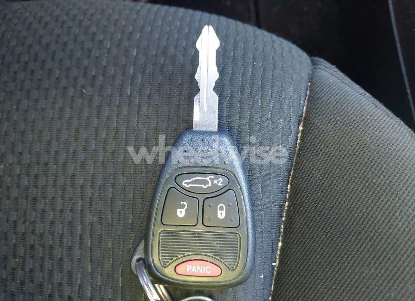 Photo 11 of 2011 Chrysler 200 TOURING (VIN 1C3BC1FG5BN511207)