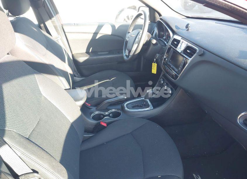 Photo 5 of 2011 Chrysler 200 TOURING (VIN 1C3BC1FG5BN511207)