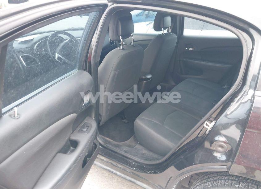 Photo 14 of 2011 Chrysler 200 TOURING (VIN 1C3BC1FG8BN504624)