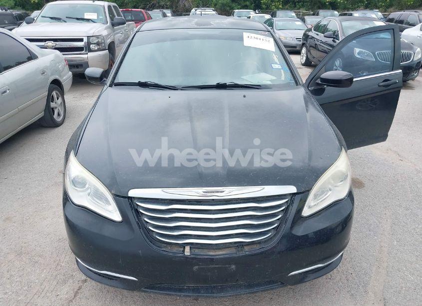Photo 6 of 2011 Chrysler 200 TOURING (VIN 1C3BC1FG8BN504624)