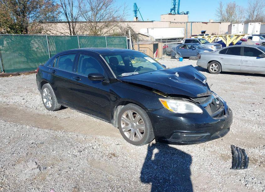 2011 Chrysler 200 TOURING (VIN 1C3BC1FG9BN504857) main photo