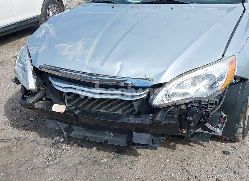 Photo 6 of 2011 Chrysler 200 TOURING (VIN 1C3BC2EB2BN532527)