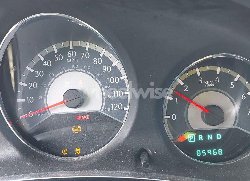 Photo 7 of 2011 Chrysler 200 TOURING (VIN 1C3BC2EB2BN532527)