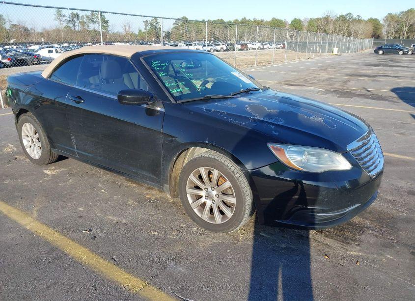 2011 Chrysler 200 TOURING (VIN 1C3BC2EB4BN543321) main photo
