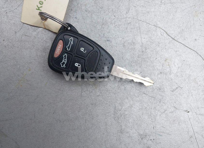 Photo 11 of 2011 Chrysler 200 TOURING (VIN 1C3BC2EB5BN542940)