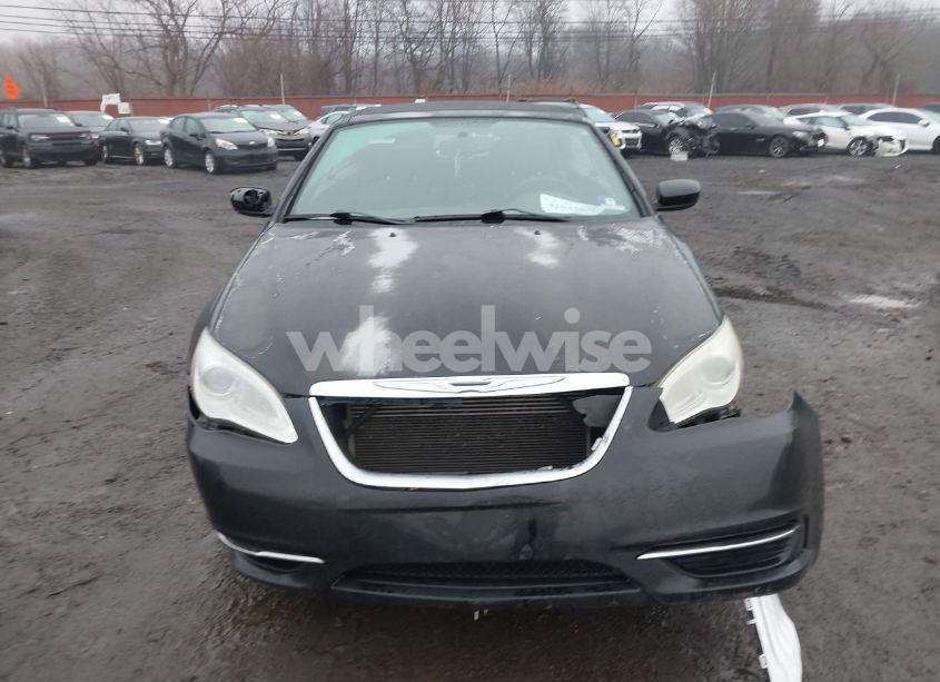 Photo 12 of 2011 Chrysler 200 TOURING (VIN 1C3BC2EB5BN542940)