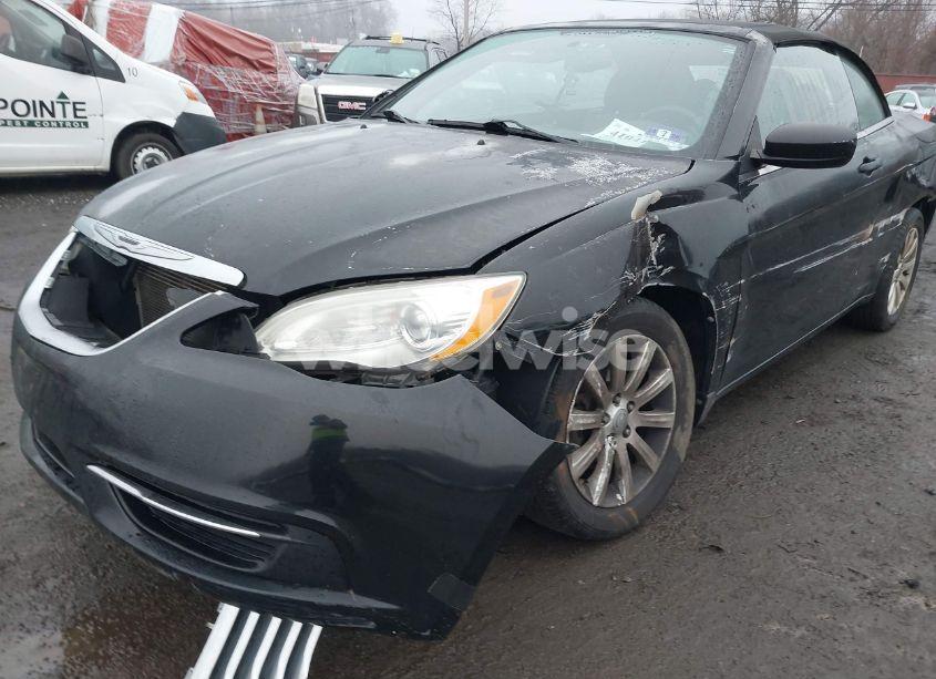 Photo 6 of 2011 Chrysler 200 TOURING (VIN 1C3BC2EB5BN542940)