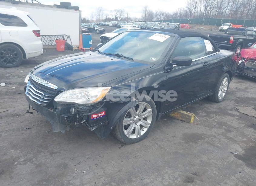 Photo 2 of 2011 Chrysler 200 TOURING (VIN 1C3BC2EG7BN600980)