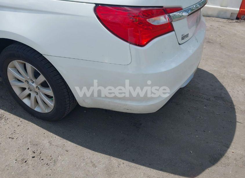 Photo 6 of 2011 Chrysler 200 TOURING (VIN 1C3BC2EG9BN560479)