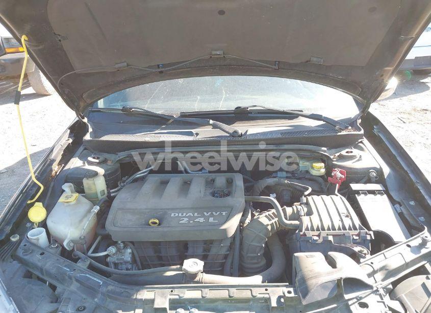 Photo 10 of 2011 Chrysler 200 LIMITED (VIN 1C3BC2FB1BN600721)