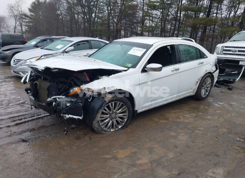 Photo 2 of 2011 Chrysler 200 LIMITED (VIN 1C3BC2FB1BN614845)