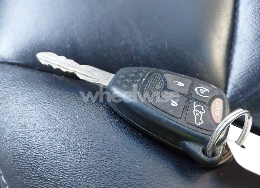 Photo 11 of 2011 Chrysler 200 LIMITED (VIN 1C3BC2FB3BN569908)