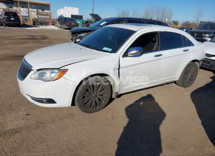 Photo 2 of 2011 Chrysler 200 LIMITED (VIN 1C3BC2FB3BN569908)