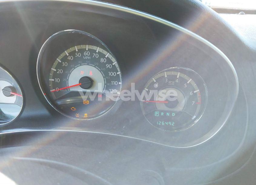 Photo 7 of 2011 Chrysler 200 LIMITED (VIN 1C3BC2FB3BN569908)