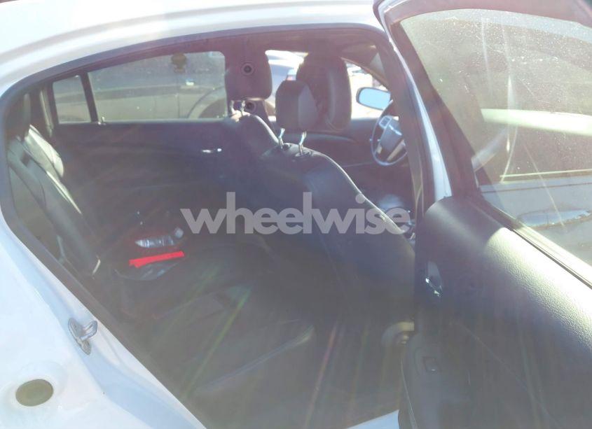 Photo 8 of 2011 Chrysler 200 LIMITED (VIN 1C3BC2FB3BN569908)