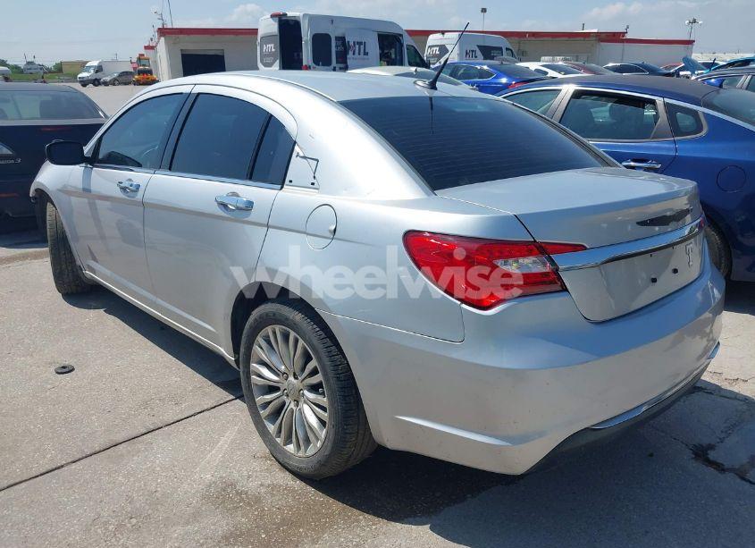 Photo 3 of 2011 Chrysler 200 LIMITED (VIN 1C3BC2FB4BN501133)