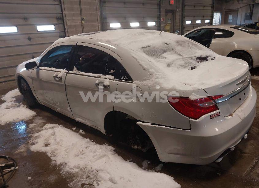 Photo 15 of 2011 Chrysler 200 LIMITED (VIN 1C3BC2FB5BN571269)