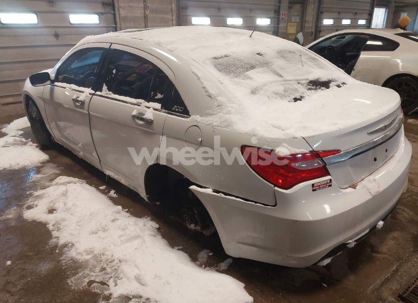 Photo 3 of 2011 Chrysler 200 LIMITED (VIN 1C3BC2FB5BN571269)