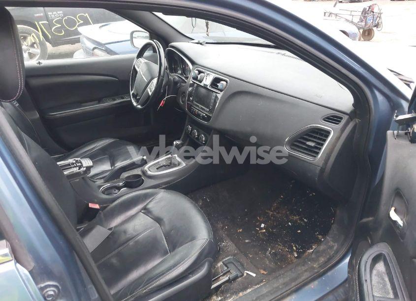 Photo 5 of 2011 Chrysler 200 LIMITED (VIN 1C3BC2FB7BN580748)