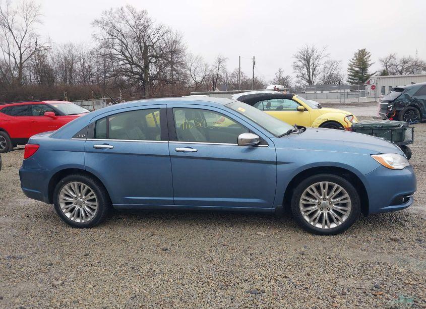 Photo 13 of 2011 Chrysler 200 LIMITED (VIN 1C3BC2FB7BN601517)