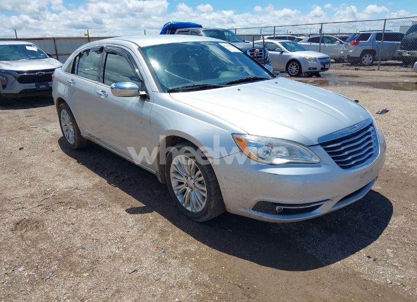 2011 Chrysler 200 LIMITED (VIN 1C3BC2FB8BN580435) main photo