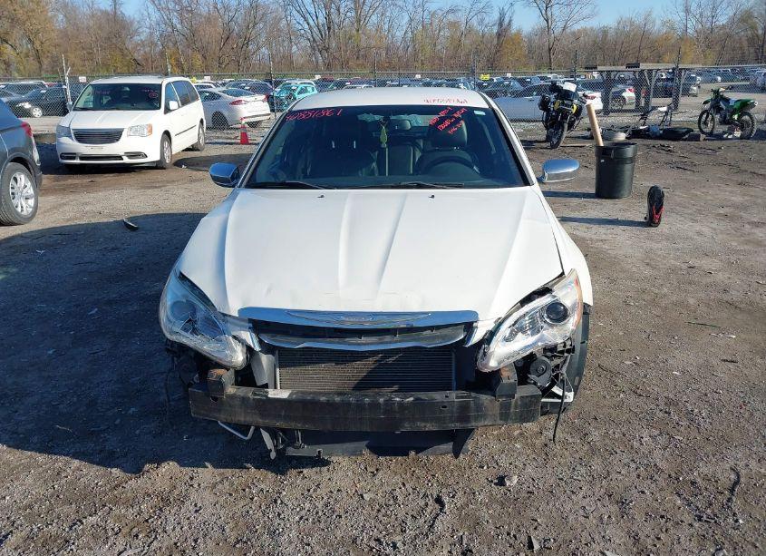 Photo 12 of 2011 Chrysler 200 LIMITED (VIN 1C3BC2FB9BN500947)