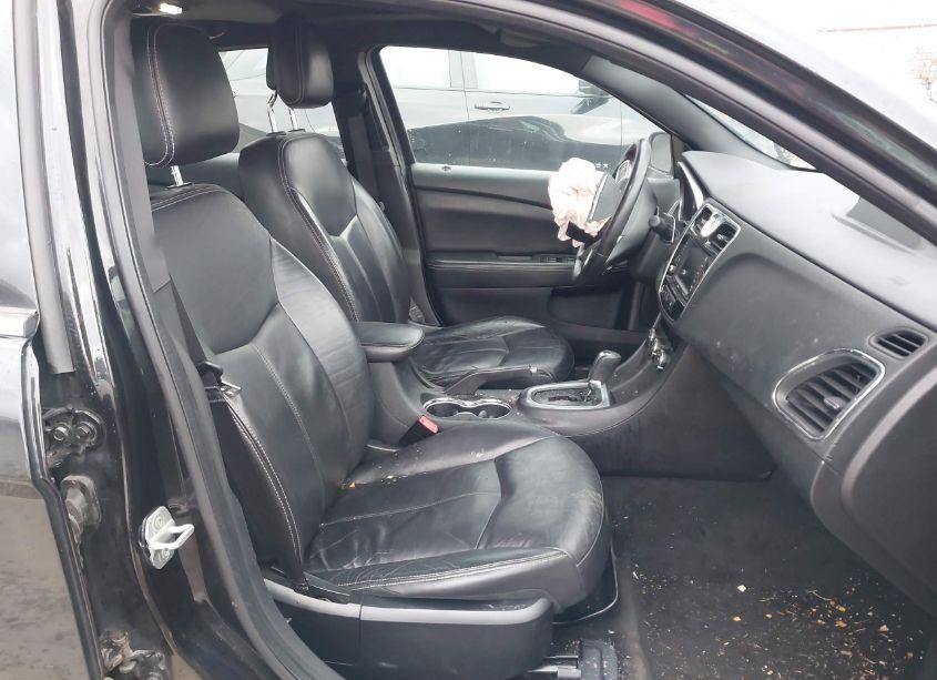 Photo 5 of 2011 Chrysler 200 LIMITED (VIN 1C3BC2FG0BN504154)