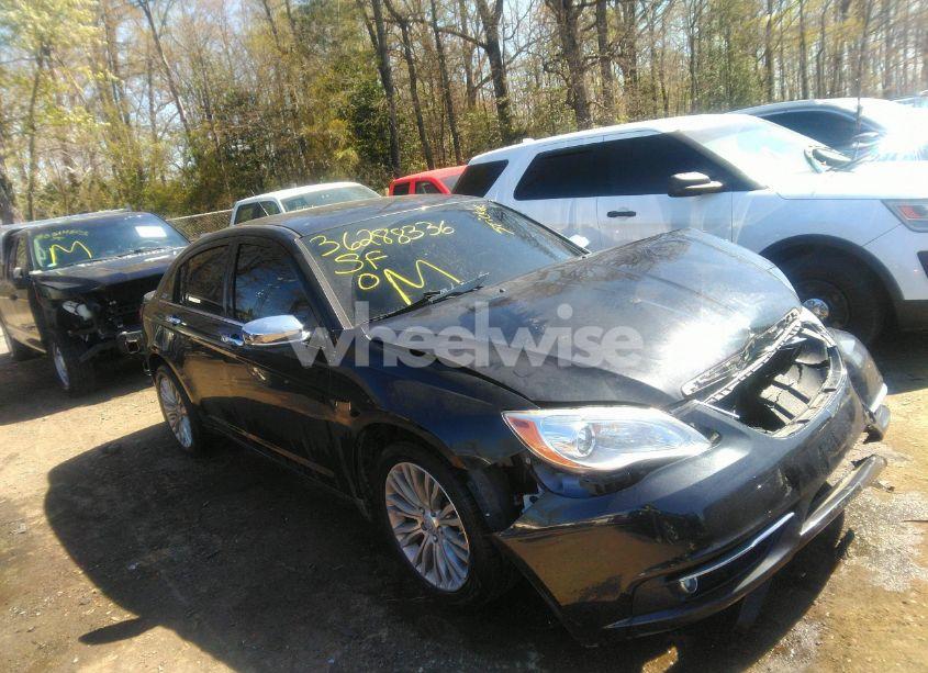 2011 Chrysler 200 LIMITED (VIN 1C3BC2FG0BN516384) main photo