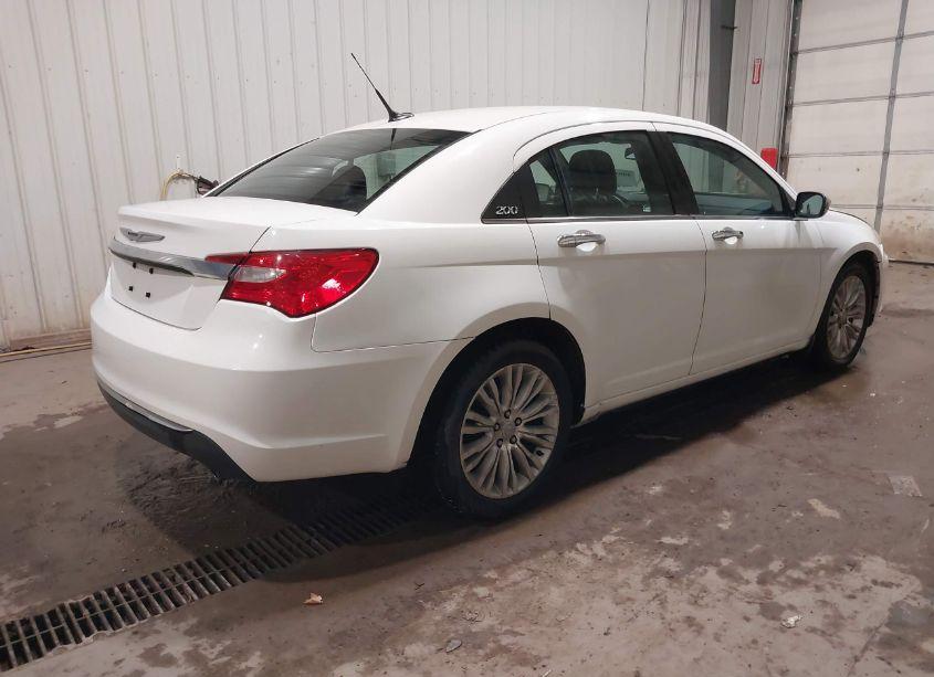 Photo 4 of 2011 Chrysler 200 LIMITED (VIN 1C3BC2FG1BN505927)