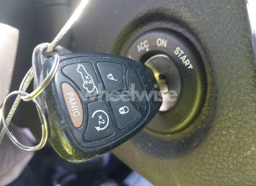 Photo 11 of 2011 Chrysler 200 LIMITED (VIN 1C3BC2FG3BN571105)