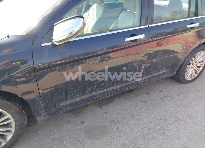 Photo 6 of 2011 Chrysler 200 LIMITED (VIN 1C3BC2FG4BN526741)