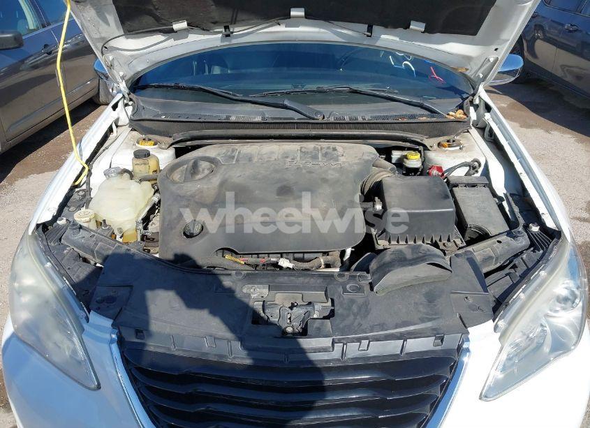 Photo 10 of 2011 Chrysler 200 LIMITED (VIN 1C3BC2FG4BN583036)