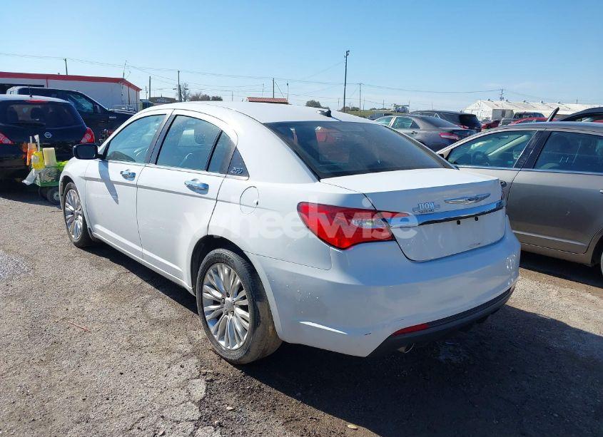 Photo 3 of 2011 Chrysler 200 LIMITED (VIN 1C3BC2FG4BN583036)
