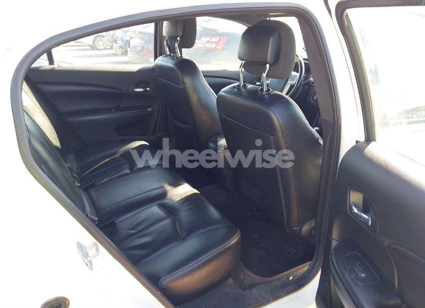 Photo 8 of 2011 Chrysler 200 LIMITED (VIN 1C3BC2FG4BN583036)