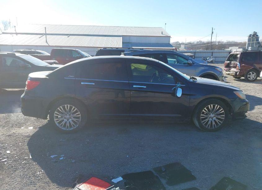 Photo 13 of 2011 Chrysler 200 LIMITED (VIN 1C3BC2FG4BN594442)