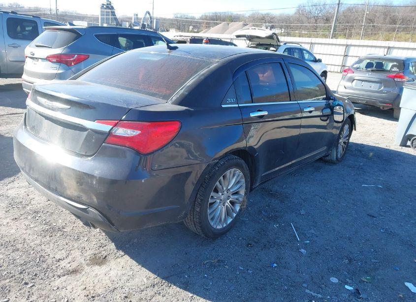 Photo 4 of 2011 Chrysler 200 LIMITED (VIN 1C3BC2FG4BN594442)